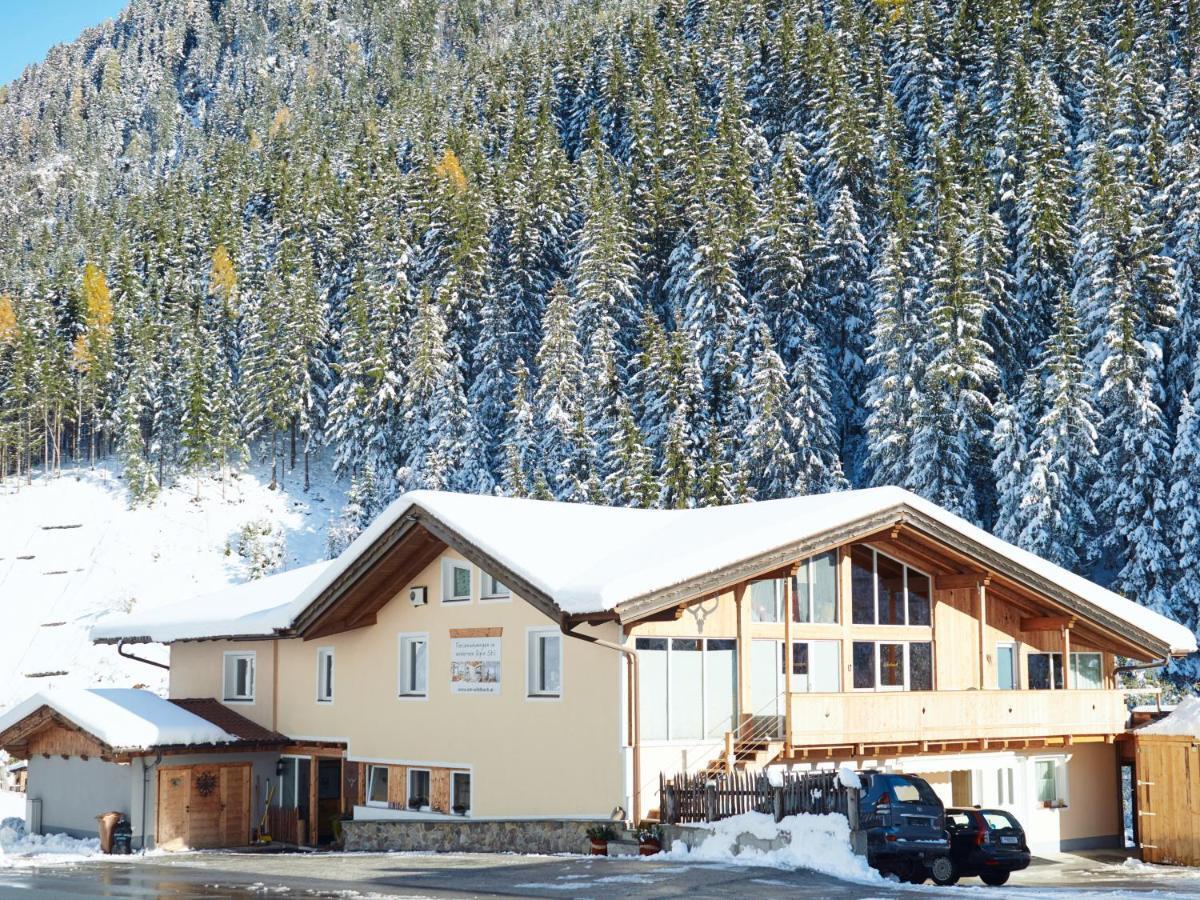 Haus Am Wildbach Apartamento Neustift im Stubaital Exterior foto